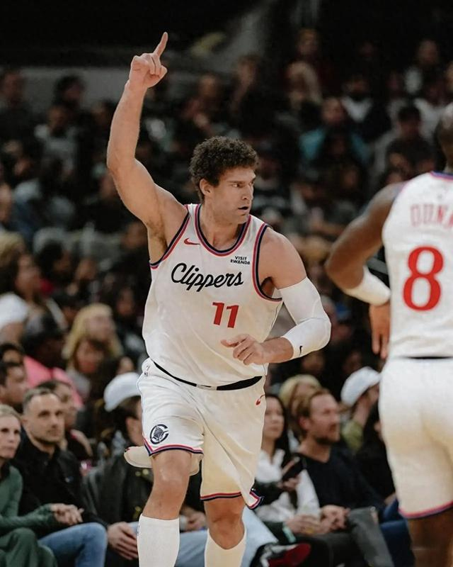 大洛佩斯崛起助快船冲击季后赛附加赛