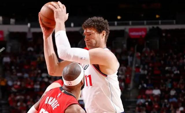 大洛佩斯崛起助快船冲击季后赛附加赛