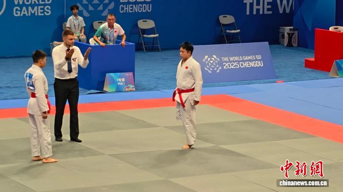 成都世运会残疾人柔术赛中国选手斩获1金1银