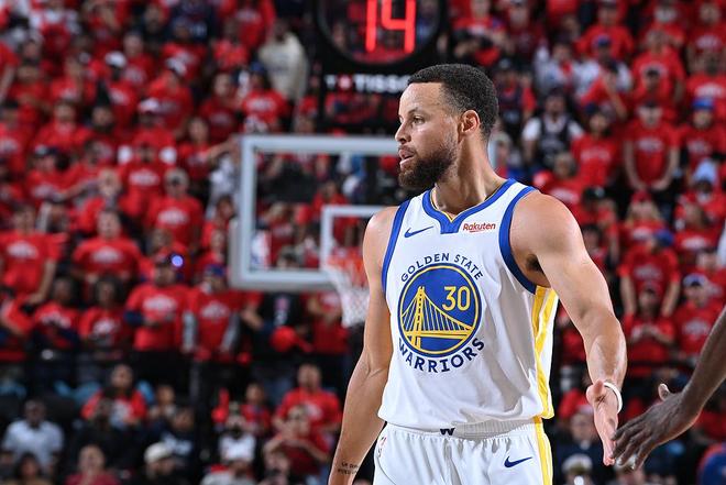 勇士末节13分逆转快船 三老齐发证明交易价值