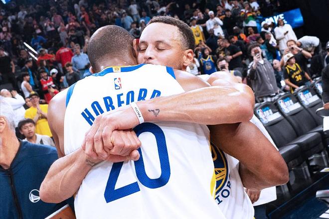 勇士末节13分逆转快船 三老齐发证明交易价值